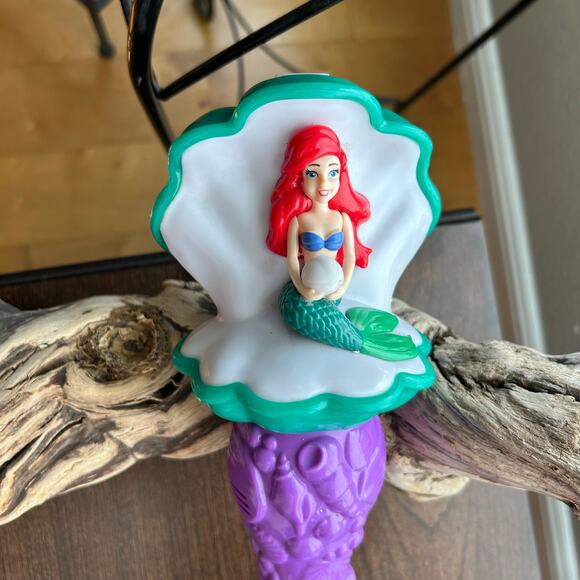 Disney Parks Ariel Clamshell Musical Light-Up Bubble Wand The Little Mermaid - Picture 4 of 7